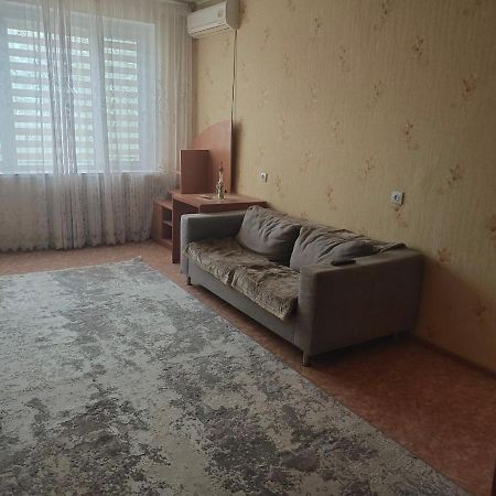 Appartement 2Х Комнатная Кв., 11 Мкр., 2 Этаж à Aktau  Extérieur photo