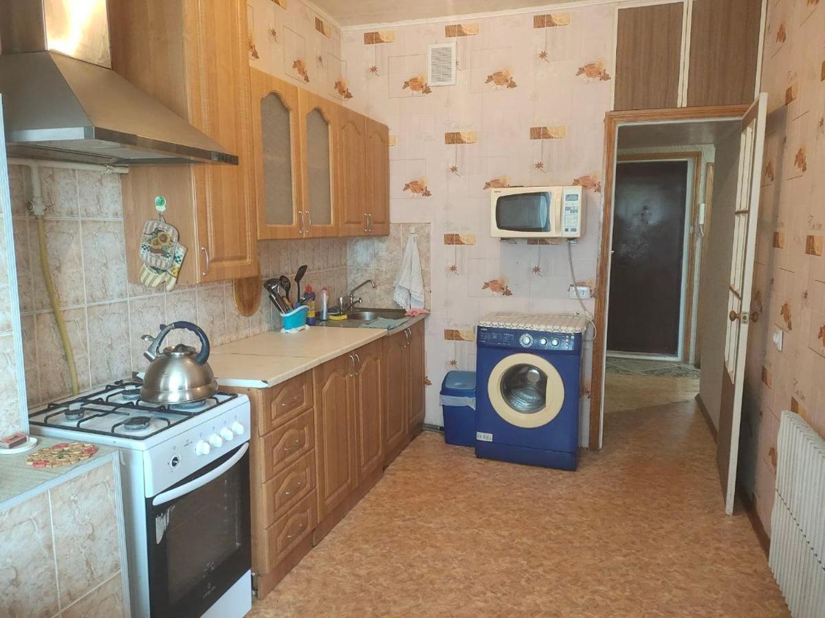 Appartement 2Х Комнатная Кв., 11 Мкр., 2 Этаж à Aktau  Extérieur photo